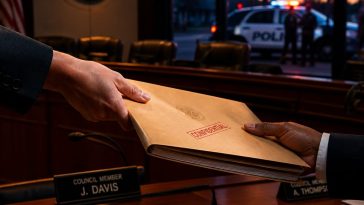 LA Council Asks Police Panel to Ban Pretext Stops, Risking Safety