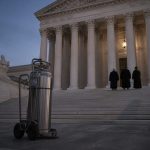 Supreme Court Pauses Alabama Nitrogen Execution, 3 Justices Balk