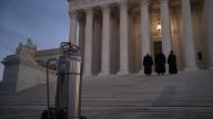 Supreme Court Pauses Alabama Nitrogen Execution, 3 Justices Balk