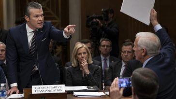 Mullin Shuts Down Rep. Al Green's DHS Protest Stunt