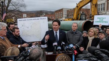 Zeldin Pressures Gov Kathy Hochul to Ease NY Pipeline Rules