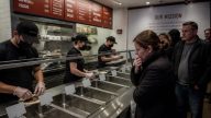 Taco Bell Pulls Lettuce and Guac Amid Cyclospora Spike — No Recall Named