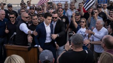 Mayor Zohran Mamdani Booed Off Staten Island National Night Out