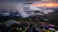 High Fens Blaze Forces 600 to Evacuate as EU Air Tankers Arrive