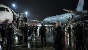 Pritzker Slams Trump Plane Switch While Secrecy Likely Saved Lives
