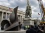 Trump Demands 30-Foot Washington Replace Modernist Mall Sculpture