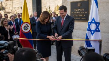 Abelardo de la Espriella Opens Embassy in Jerusalem, Reverses Petro