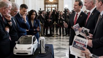 Democrats Split Over EV Tax Credit Push, Republicans Get Campaign Ammo