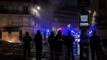 Curfews Sweep France After Riots as Macron Refuses Nuñez Exit