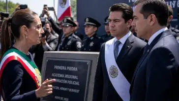 Sheinbaum Scolds Kuri and U.S. Ambassador Over Querétaro Academy