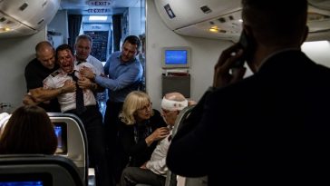 Trump Calls Netanyahu After Flight Stabbing, Labels Suspect Terror